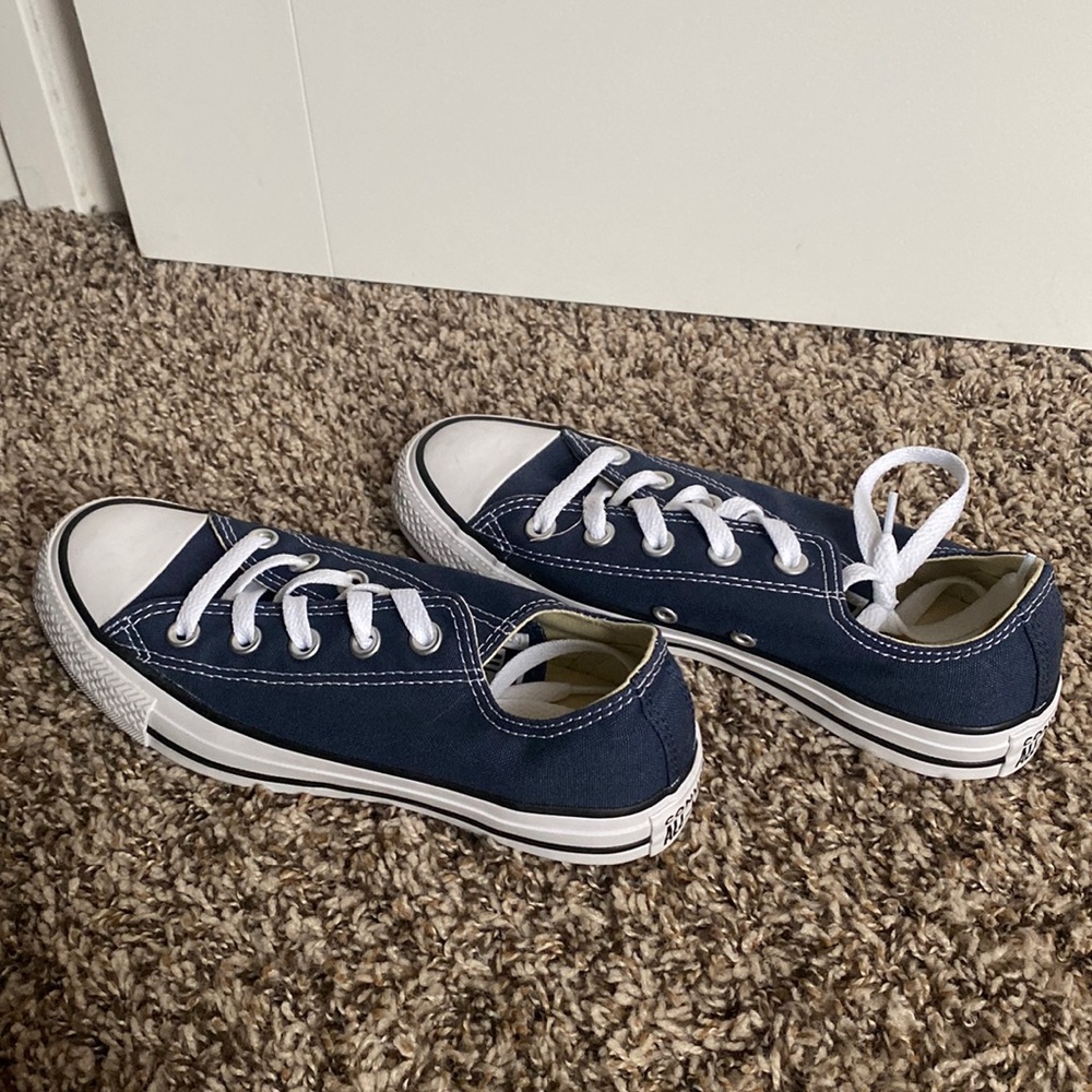 Womens converse low sneakers